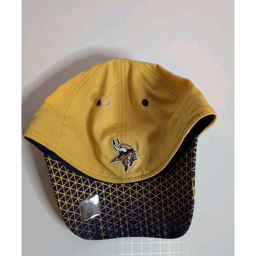Vikings Yellow Hat Youth One Size‎ Fits Most By NFL Team Apparel New